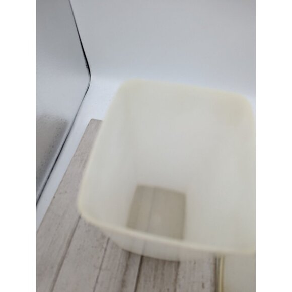 Vintage Tupperware 64oz Sheer Refrigerator Freezer Container #313 w/ Lid #310 - Picture 4 of 7